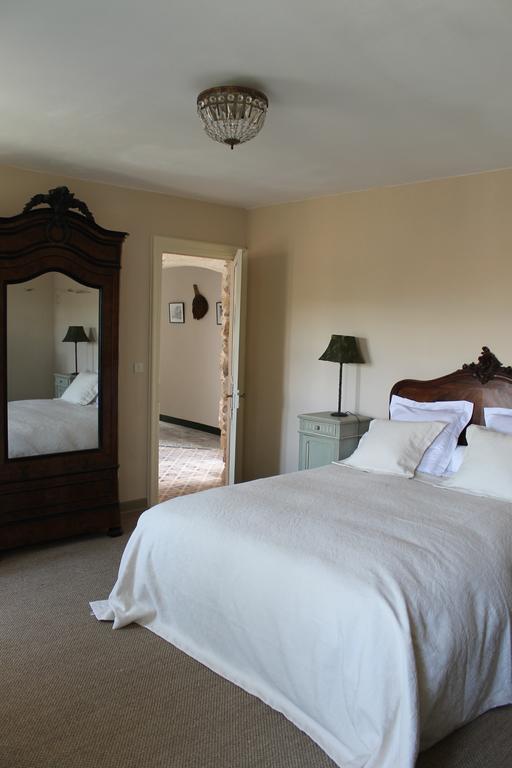 La Montagute Thezan-des-Corbieres Room photo